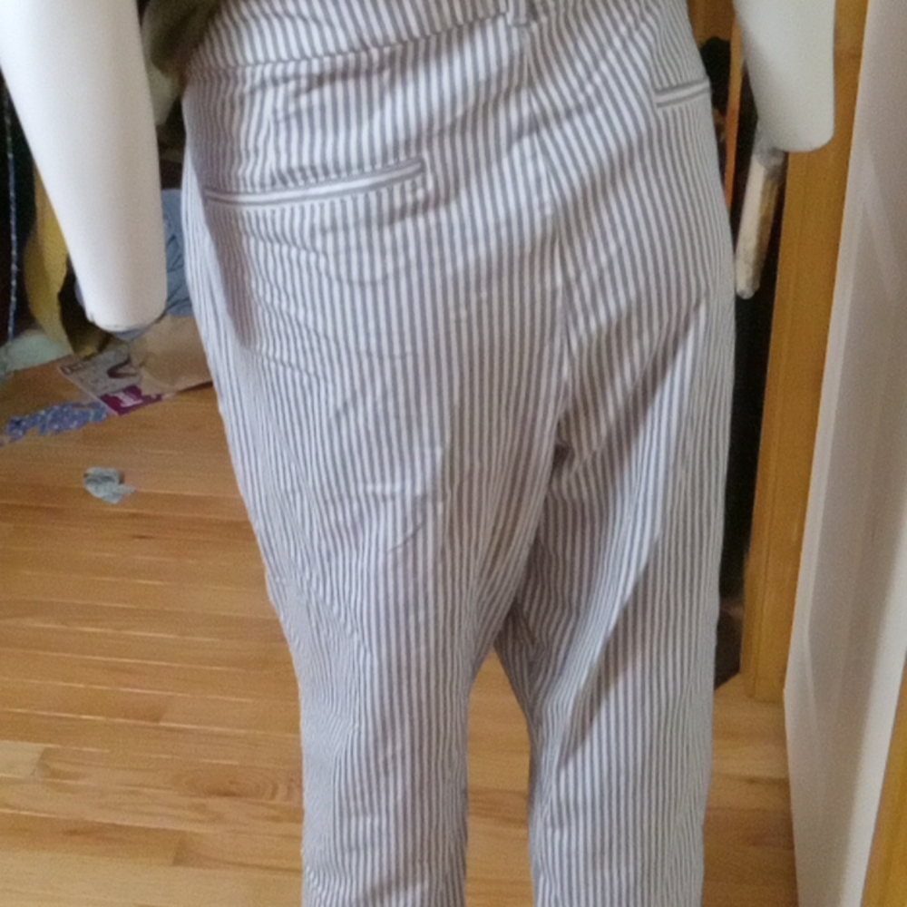 Striped cropped pants - Picture 3 of 4